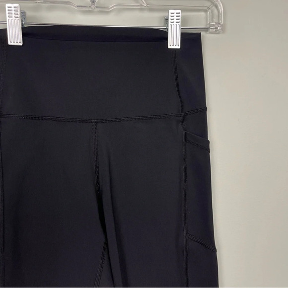 ZYIA Activewear Cropped Leggings Pockets Size 4 - Picture 3 of 6